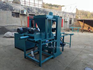 Coal briquetting machine