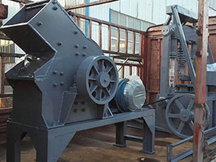 Coal briquettes making machine