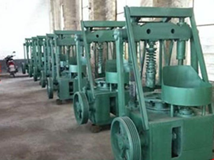 Coal Briquettes Making Machine