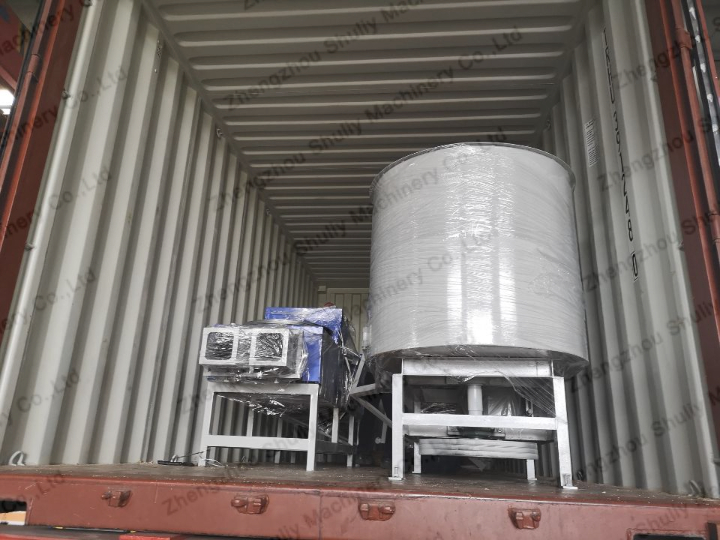 Sawdust pallet block plant shipment