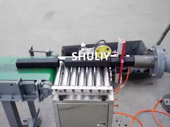 Charcoal cutter equipment