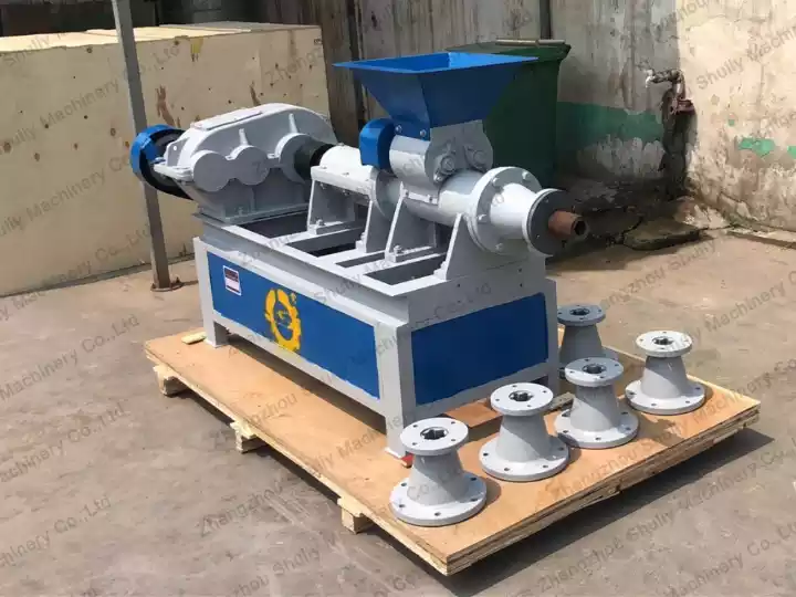 charcoal forming machine