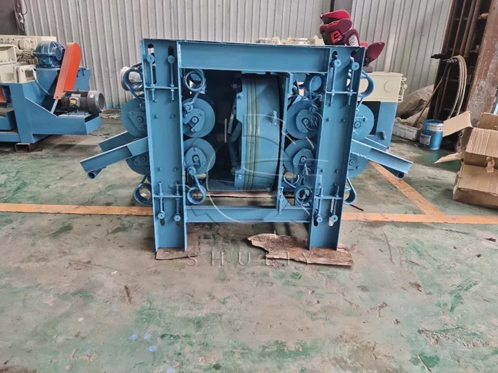 wood debarking machine