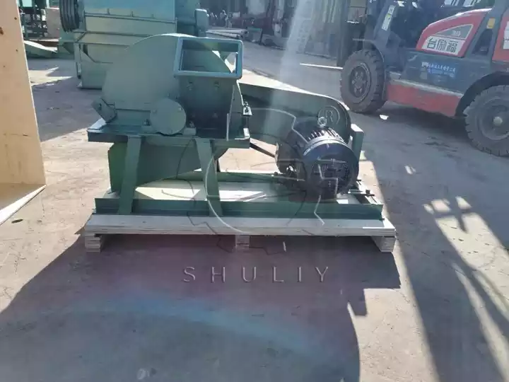 waste wood recycling machine