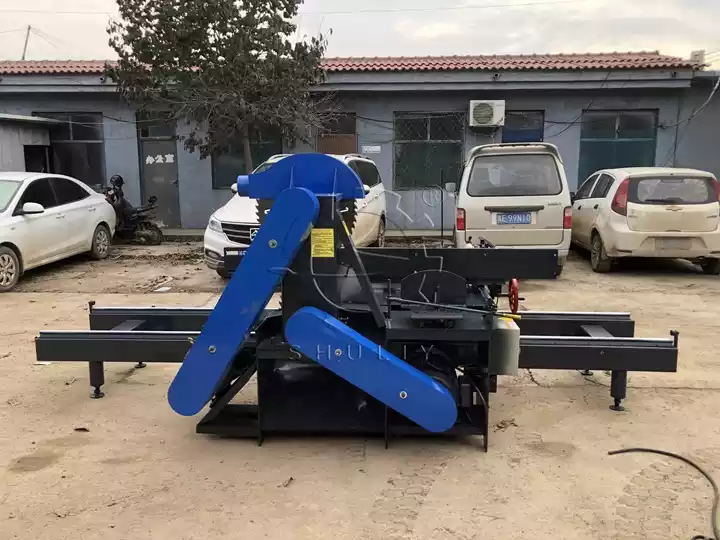 machine à scier le bois