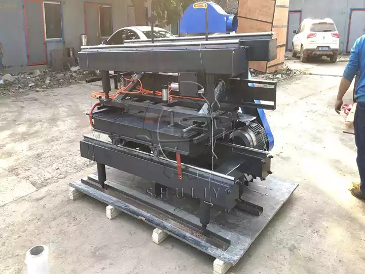 machine à scier les billes de bois