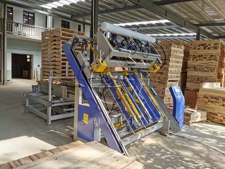 American Standard Wood Pallet Production Line
